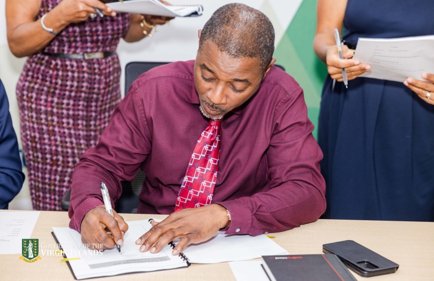 Hospital Generator Contract Signing 9