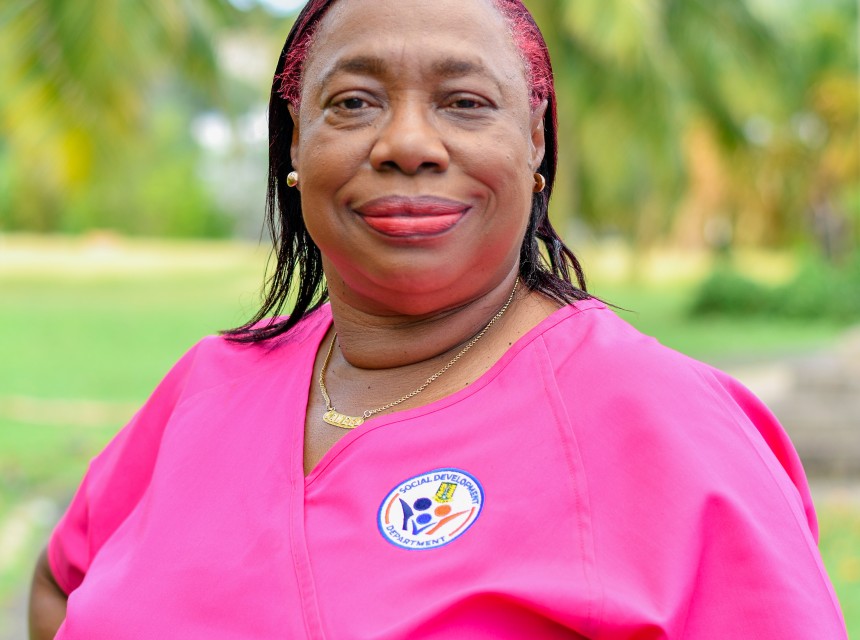 Caregiver Cameel Cummings