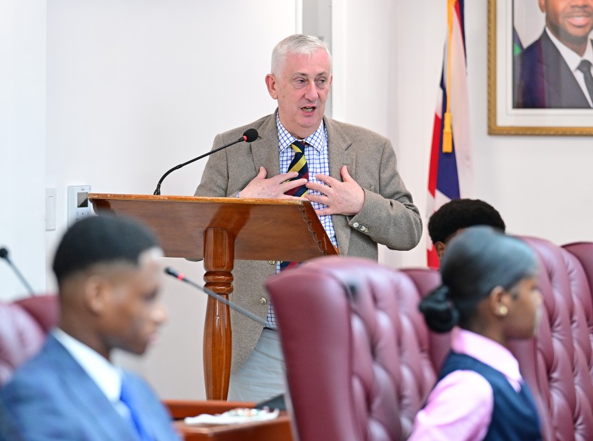 The Right Honourable Sir Lindsay Hoyle